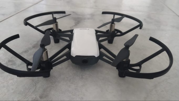 שום טכנולוגיה לא תחליף צלם מקצועי לברית - DJI TELLO