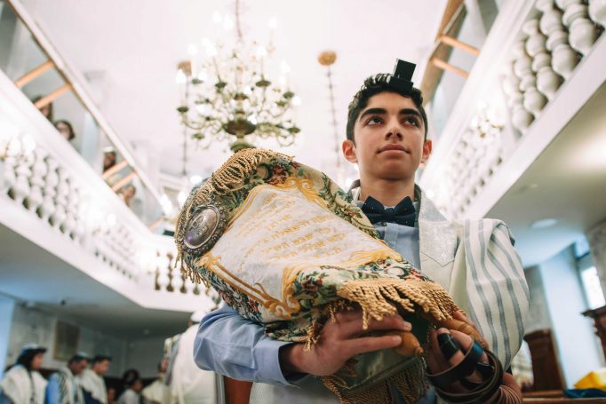 Bar mitzva synagogue italian jerusalem c3aabc63de 682x455