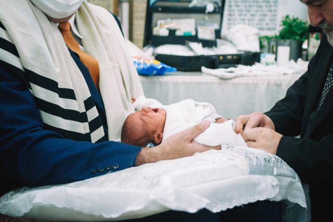 Brit bney brak synagogue corona 56280ea021 682x455