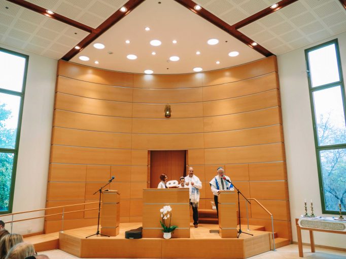 Darchei noam 2434c88697 682x512