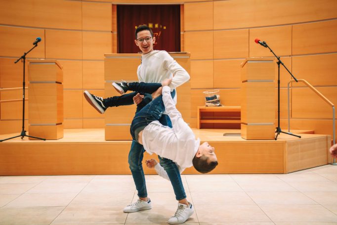 Darchei noam f69992e090 682x455