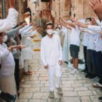 מקבלים את פני החתן