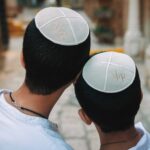 קצת אחדות של אחים