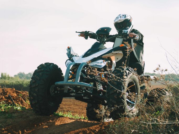 Book and clip bar mitzvah ashkelon e4553404bb 682x512