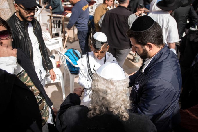 Bar mizvah naorai western wall 0f4f43454d 682x455