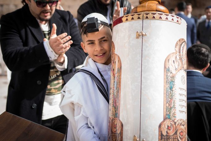 Bar mizvah naorai western wall 16f50e7d45 682x455