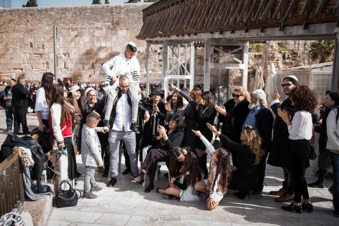 Bar mizvah naorai western wall 5f52d5abbc 682x455