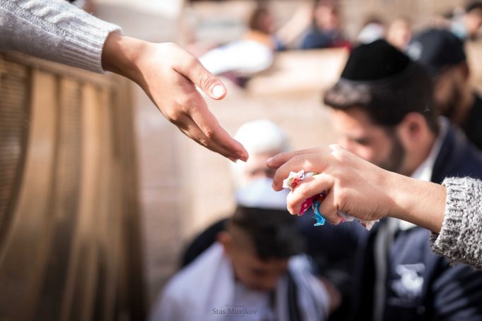 Bar mizvah naorai western wall 994180fdc9 682x455