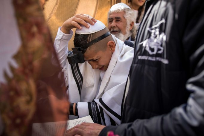 Bar mizvah naorai western wall d723e11029 682x455