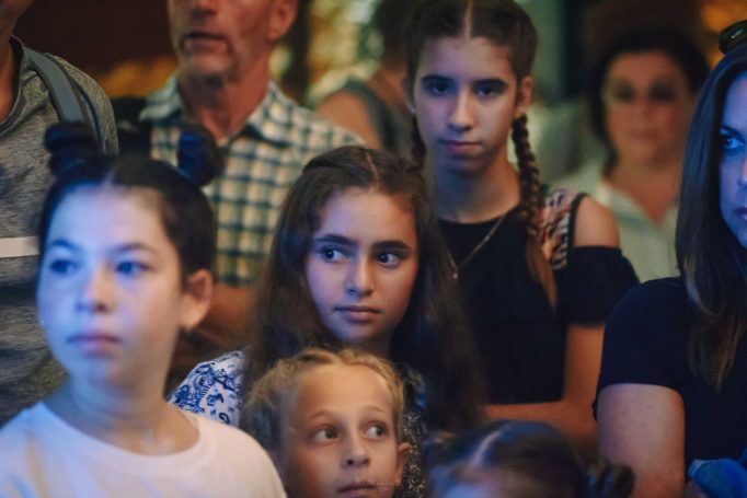 Bat mizvah in western wall 6b808e1b64 682x455