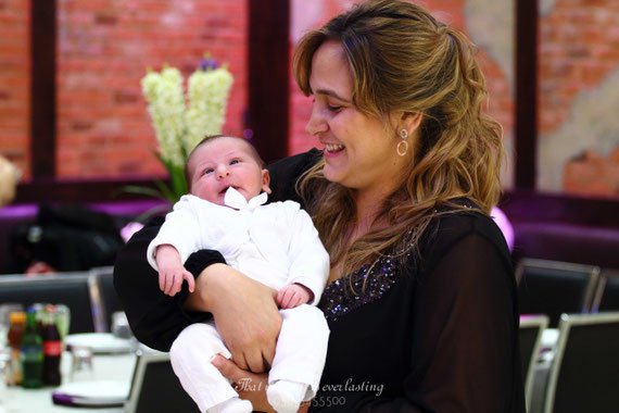 האם והרך הנולד | צילום אירוע ברפאל אירועים