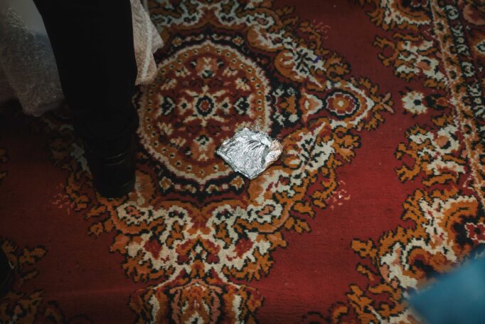 Small wedding in a synagogue 6408a242f9 682x455