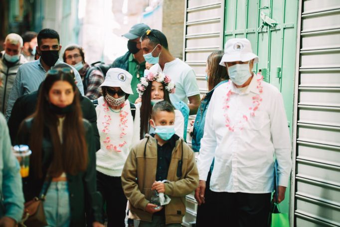 Bat mitzvah western wall grandfather guide e34f9c0727 682x455