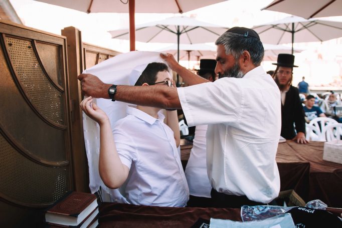 Even bar mitzvah cotel and photo day 2ef59416e1 682x455