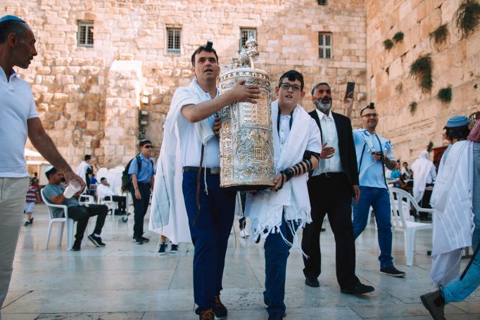 Even bar mitzvah cotel and photo day 516976790b 682x455