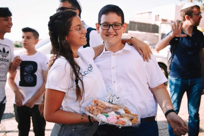 Even bar mitzvah cotel and photo day 97e20db793 682x455