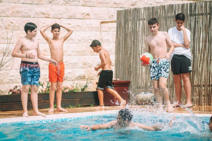 A crazy bar mitzvah photography in mishmar hashiva 02802fd442 682x455