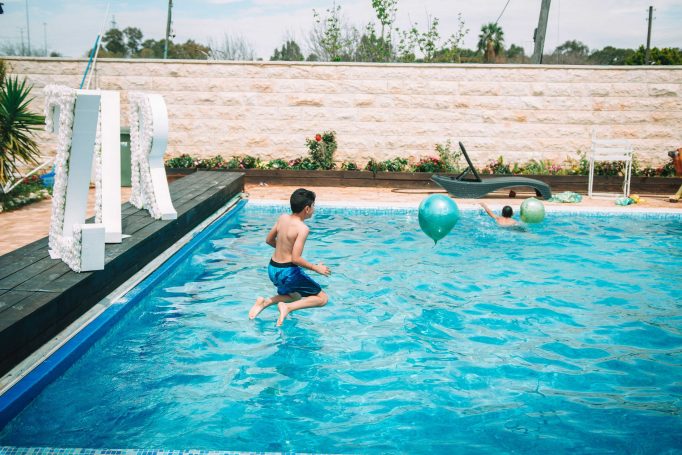 A crazy bar mitzvah photography in mishmar hashiva 11cd14dbad 682x455