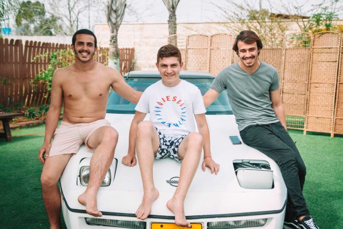 A crazy bar mitzvah photography in mishmar hashiva 683fbfb02c 682x455