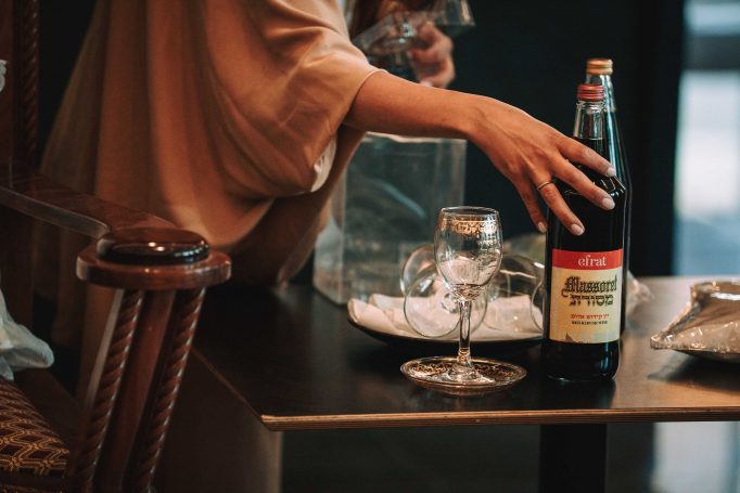 A story of brit milah photography in oriana or yehuda 7a115ef79d 682x455