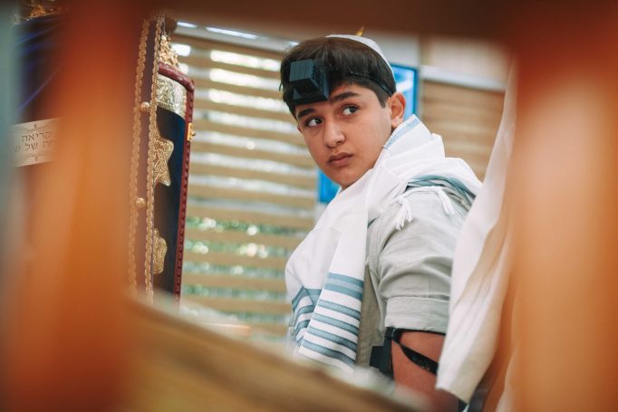 Bar mitzvah in kfar saba sister story 2cc69781e2 682x455