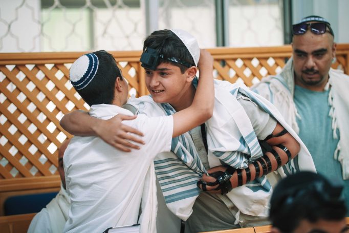 Bar mitzvah in kfar saba sister story 705a2794e0 682x455