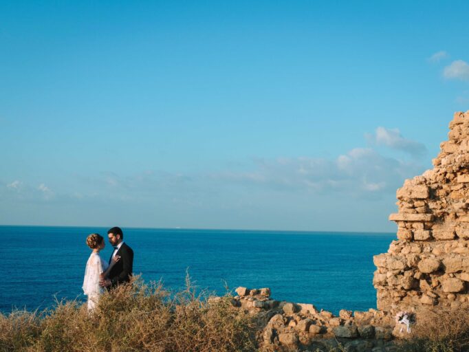 Choosing a wedding photographer the experience of couples 4e3e5e8916 682x512