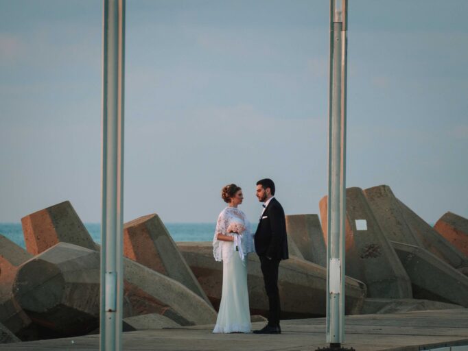 Choosing a wedding photographer the experience of couples 4e473bf9c9 682x512