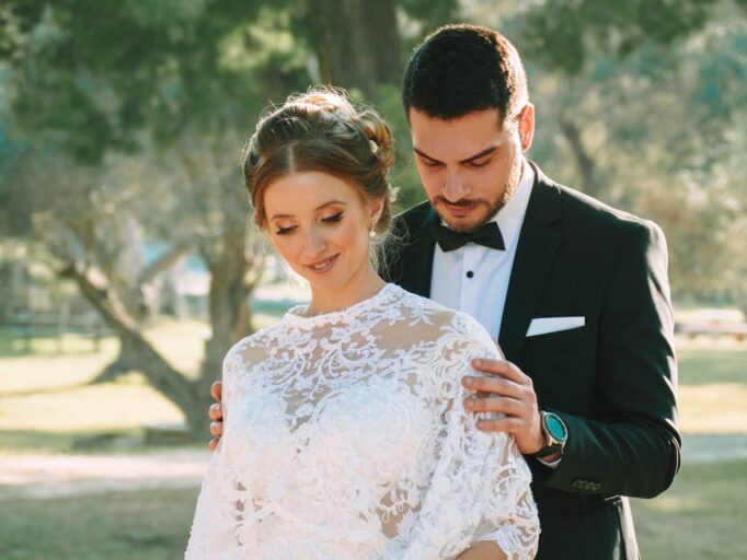 Choosing a wedding photographer the experience of couples 9c52ed2fd0 682x512