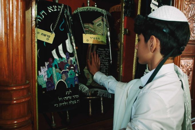 Exciting bar mitzvah with a personal story 05330f864f 682x455