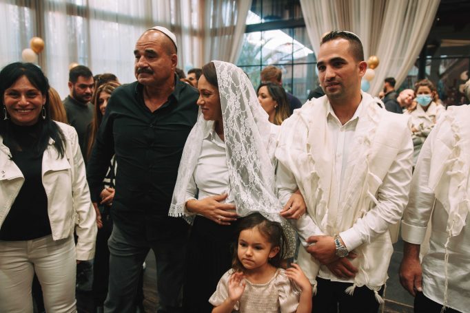 Photographing a circumcision in or yehuda 619f6e63c9 682x455