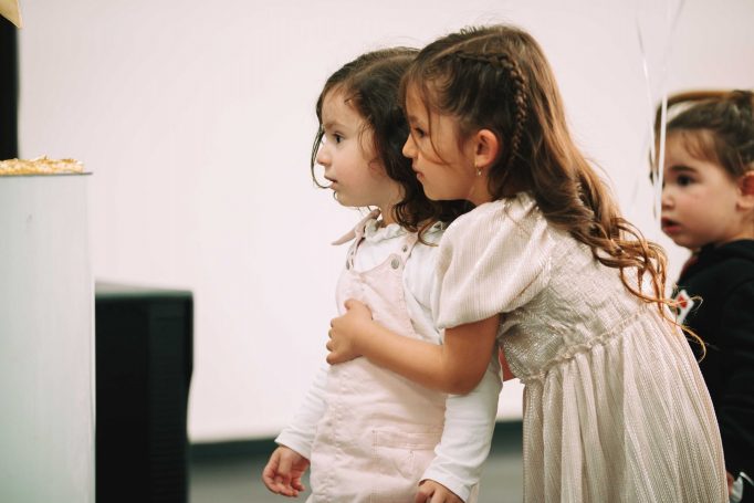 Photographing a circumcision in or yehuda 81b6381543 682x455