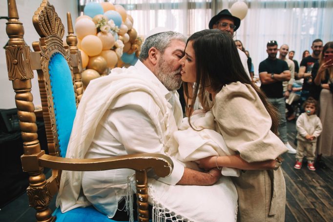 Photographing a circumcision in or yehuda a93c28bba5 682x455