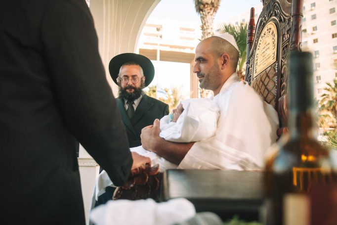 Photography brit milah in bell mer ashdod 5e4383b006 682x455