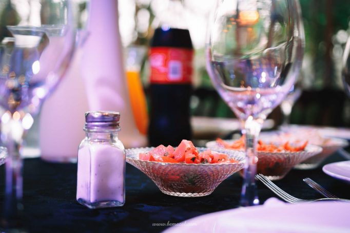 שולחנות אוכל באולמי סליה חולון