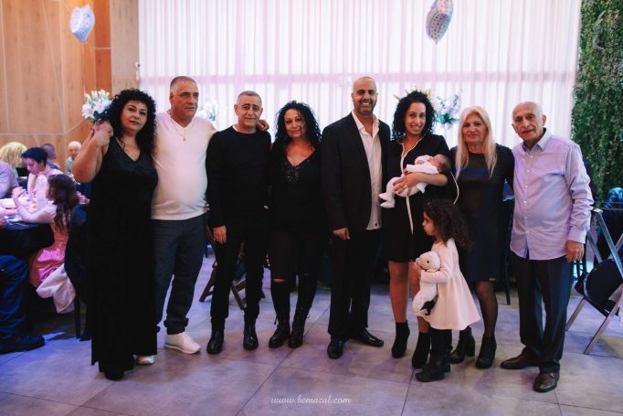 צילום עם האורחים