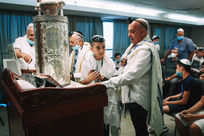 Mothers story bar mitzvah photo leonardo hotel ashdod 725a71c075 682x455