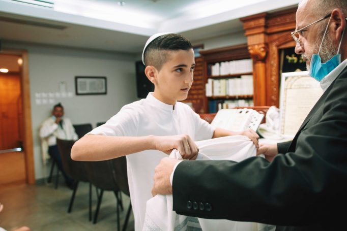 Mothers story bar mitzvah photo leonardo hotel ashdod 7f9f68fd04 682x455