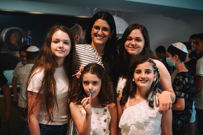 Mothers story bar mitzvah photo leonardo hotel ashdod c8b4ead840 682x455