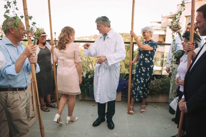 Wedding photography in private house in jerusalem 9b4467bb38 682x455