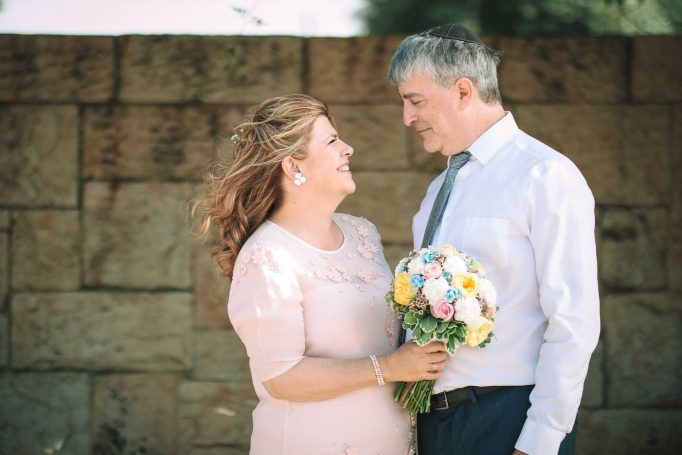 Wedding photography in private house in jerusalem c8c439d8ee 682x455