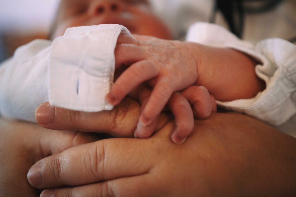 New born photos in brit events f8b9678e95 1024x682