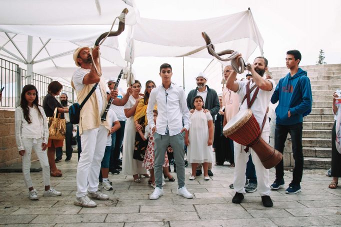 שופרים - תהלוכת תופים בכותל