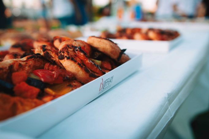 ארוחת בוקר בלטרון - בר מצווה בכותל